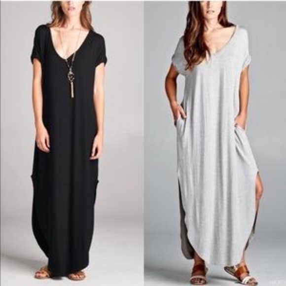 Glamvault Dresses & Skirts - BLACK V-Neck Oversized Maxi Dress